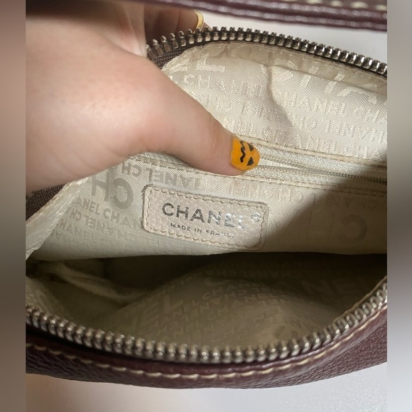 Chanel Fringe Shoulder Bag - Authentic, VTG 2003/2004 - Picture 8 of 16